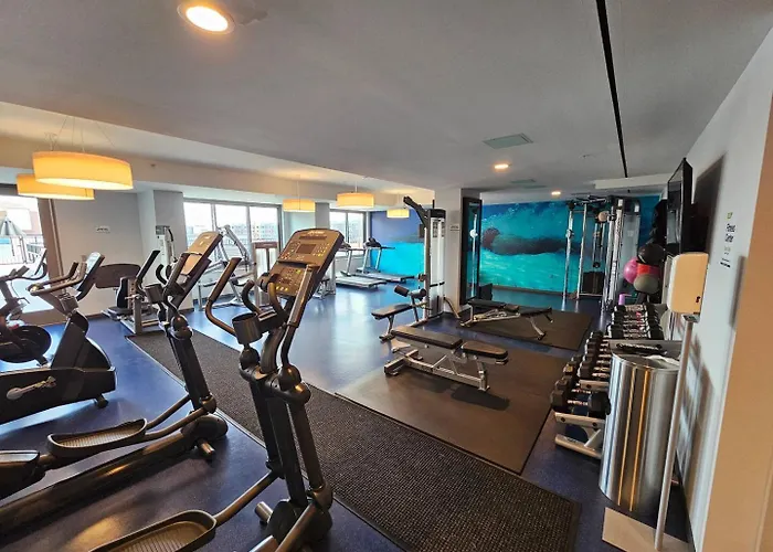 Newluxe 2Bd2Ba W Pool & More